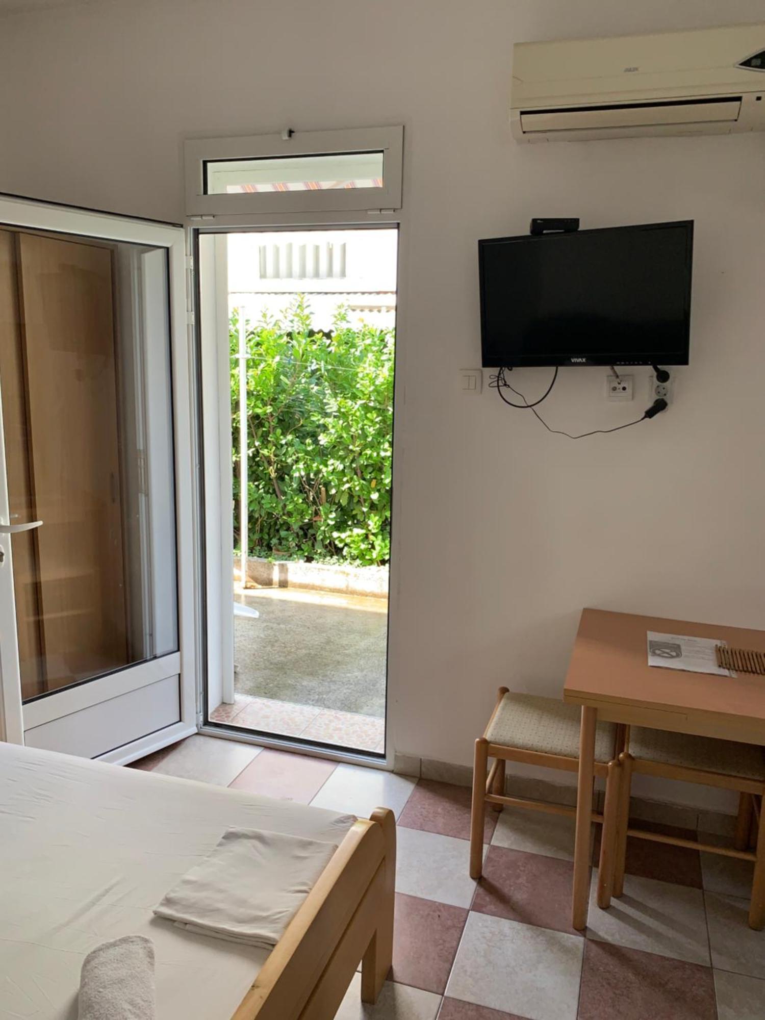 Anita Guest House Тиват Экстерьер фото
