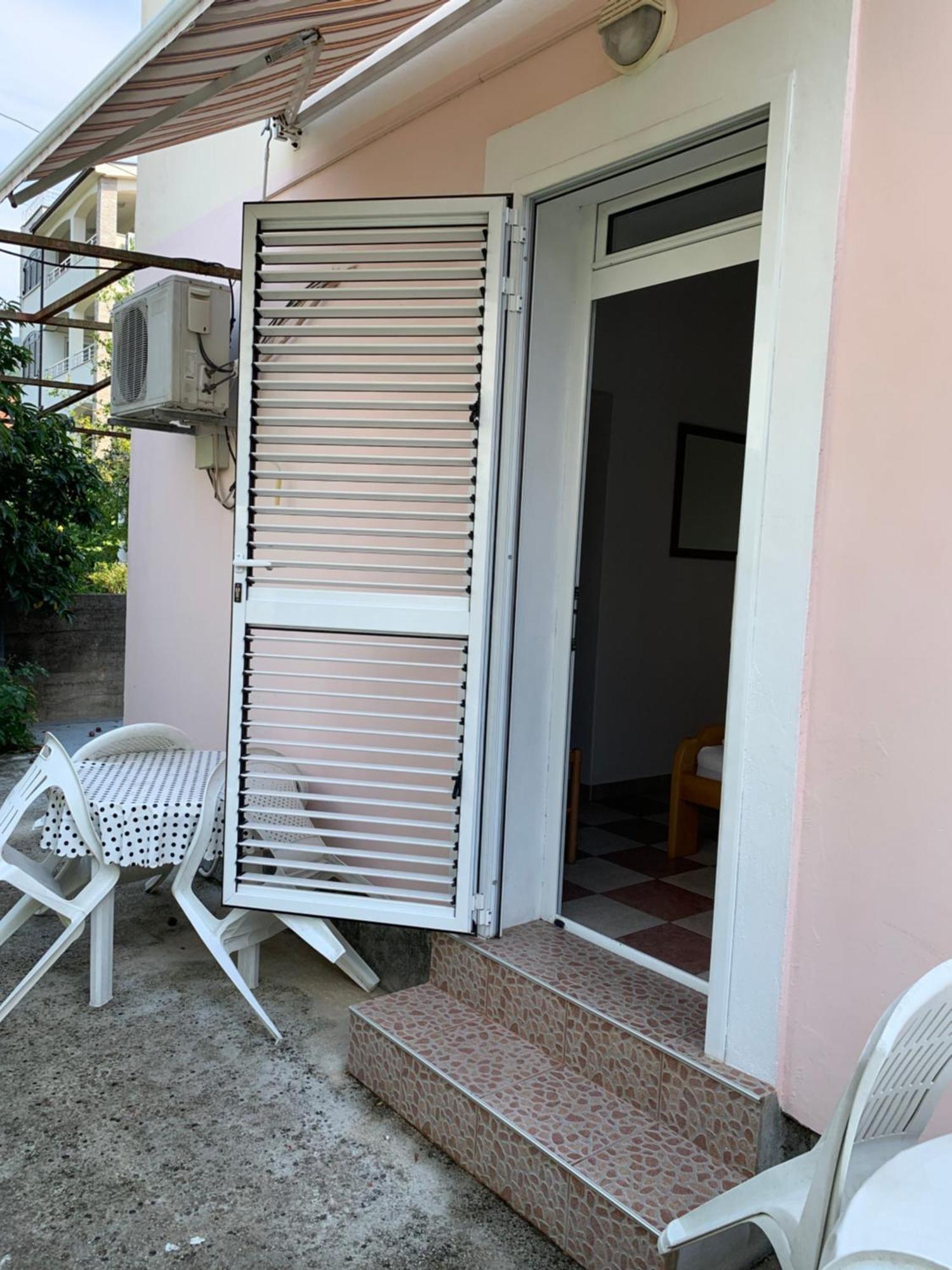 Anita Guest House Тиват Экстерьер фото
